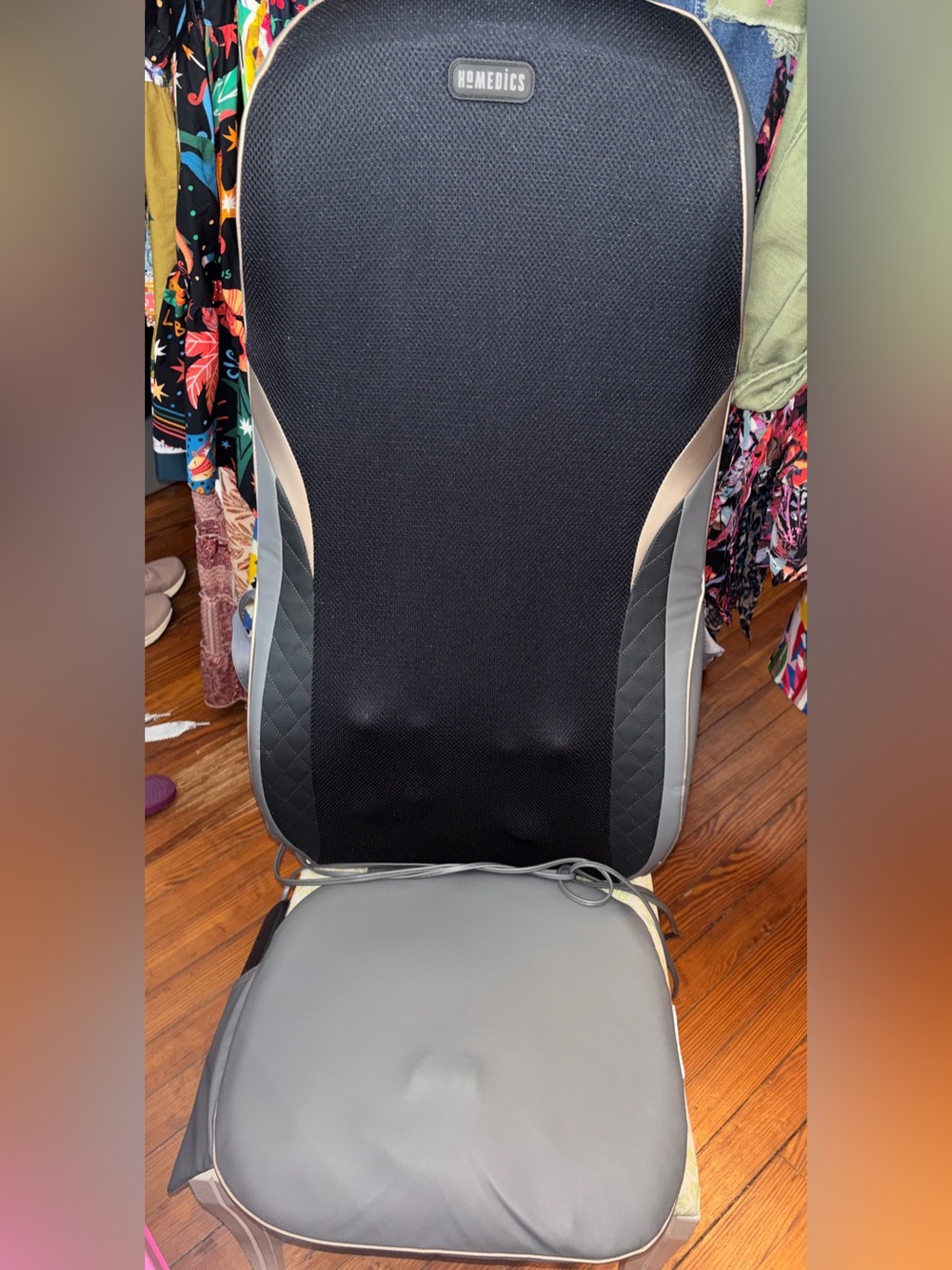 Homedics Black and Light Gray Shiatsu Massage Cushion with Heat and Remote